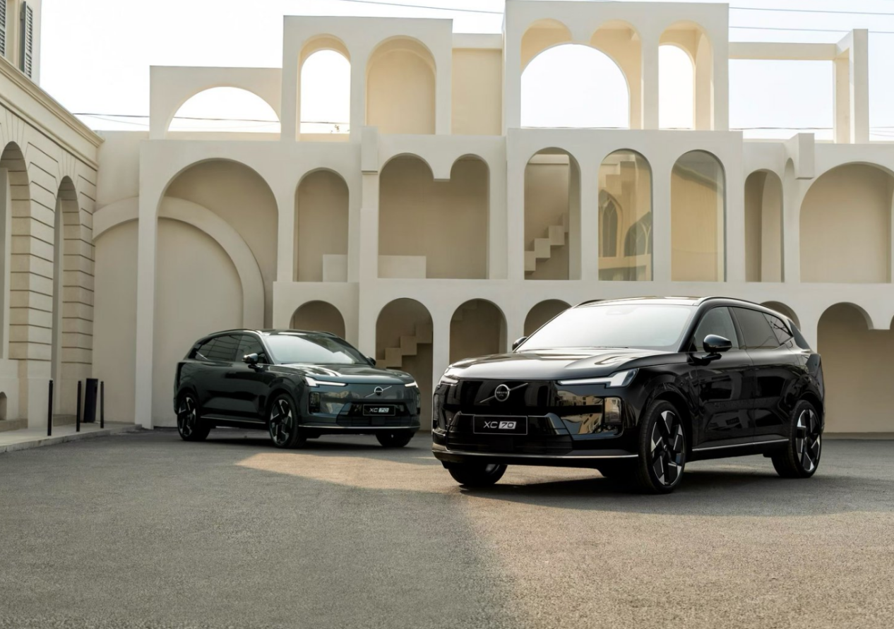 30万买豪华怎么选？全新Q5L能赢沃尔沃全新XC70吗？