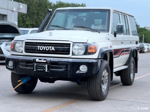 酷路泽70系列中东版 全部在售 2025款 2024款 2023款 2022款 2020款 2019款购酷路泽70系列中东版享38.8万优惠 欢迎到店试驾