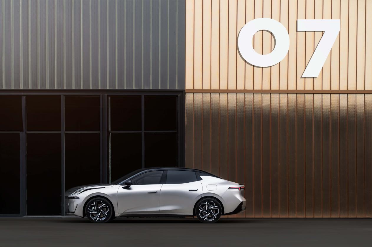 从初始到卓越，新OTA推动领克07EM-P持续升级