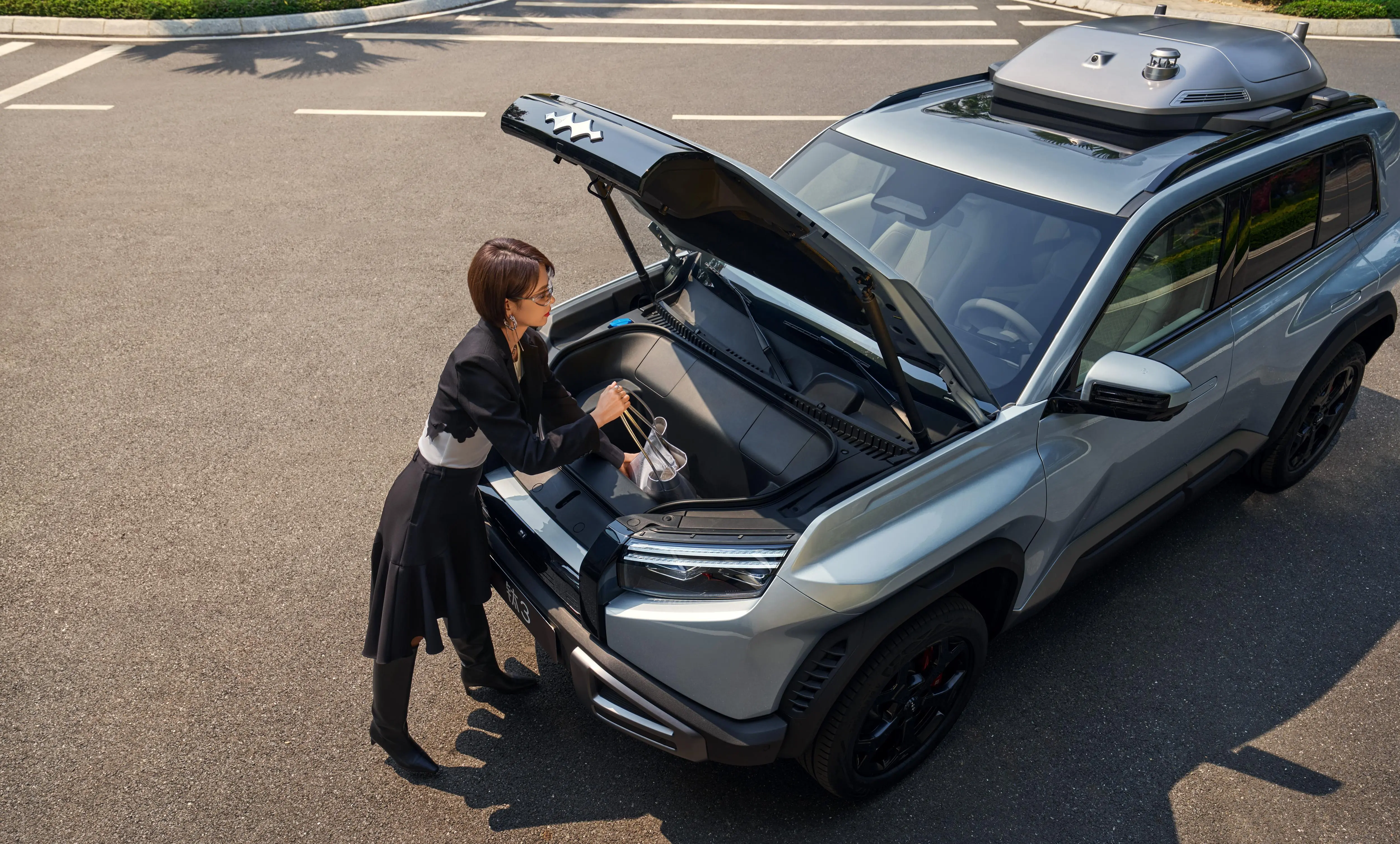 零百加速4.9秒！方程豹钛3动力升级重塑纯电驾控标杆