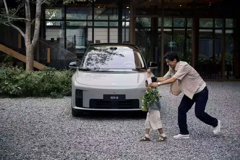 理想i8即将开启预订！家庭纯电SUV的新选项？