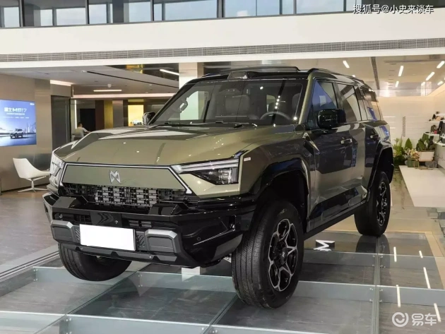 坦克400插混版预售，32.99万起，硬派外观+智能配置