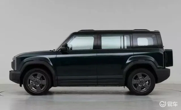 奇瑞风云X3 401雅尚版9.99万上市，搭载8155芯片，30项升级