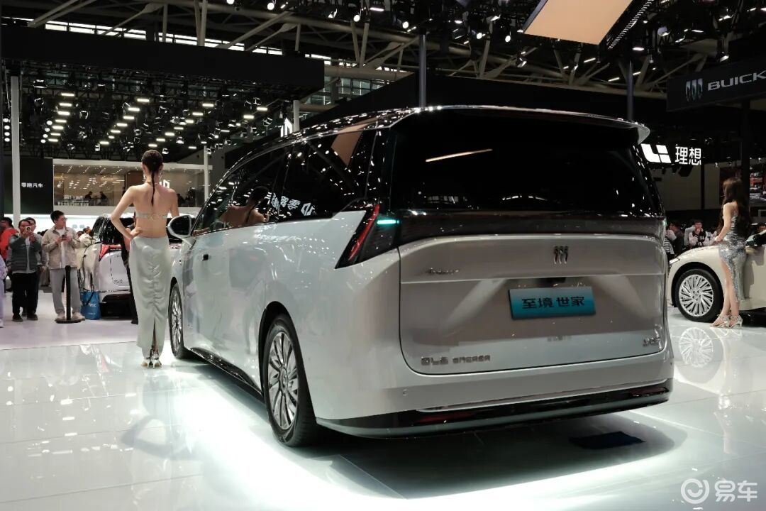 45万插混MPV二选一，梦想家乾崑顶配和别克至境世家谁强