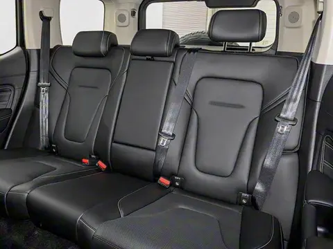 换电池就能让消费者买单？系统功率提升10KW，坦克300新车怎样？