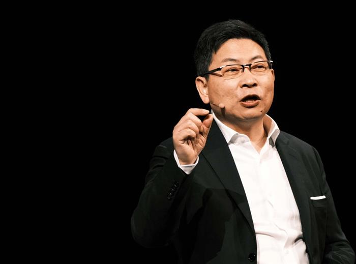 夏日深寒，谁给华为赋个能？